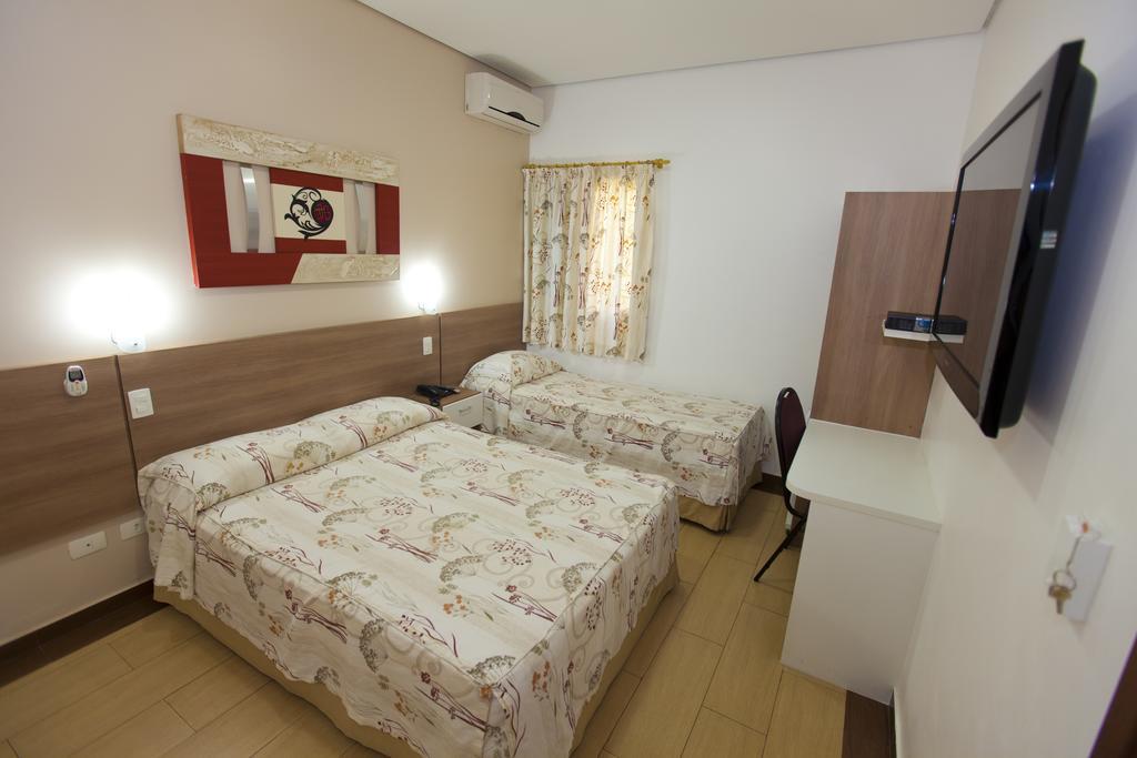 Hotel Oly Plaza Piracicaba Phòng bức ảnh